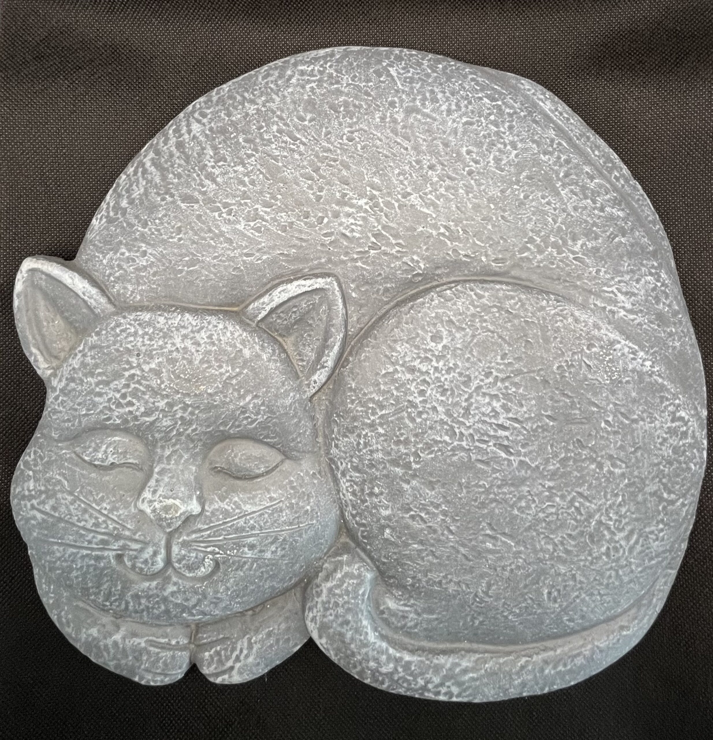 Sleeping Cat Garden Stepping Stone - Angel Paws